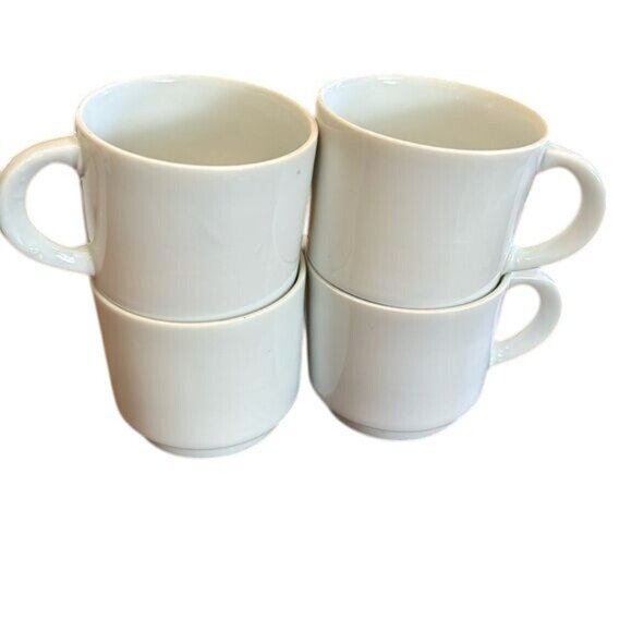 Set Of 4 Vintage White Porcelain Espresso Cups Made In Japan - Picture 1 of 5